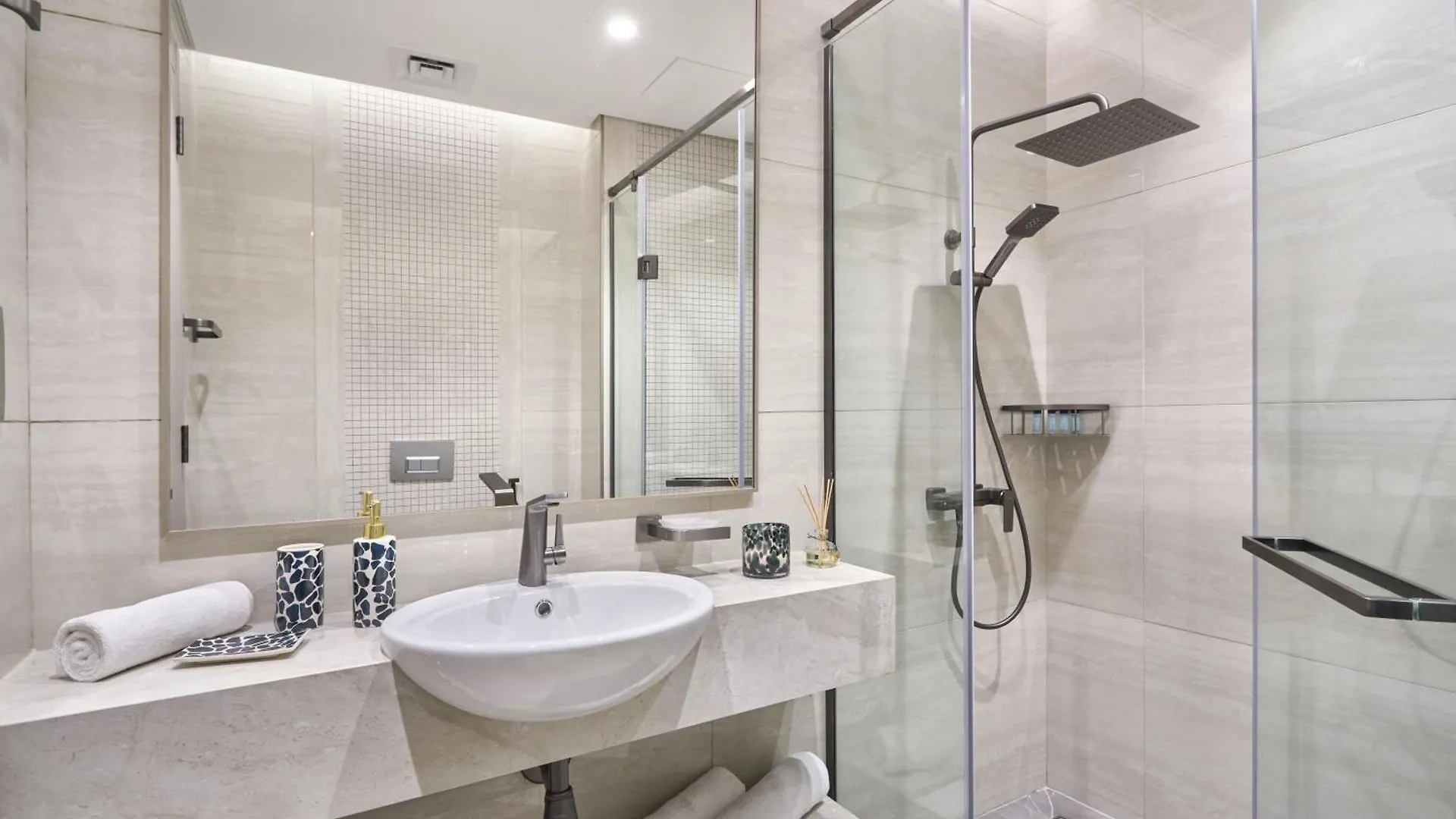 Stylish 2Brurban Retreat 10 Min To Burj Khalifa Apartment Dubai