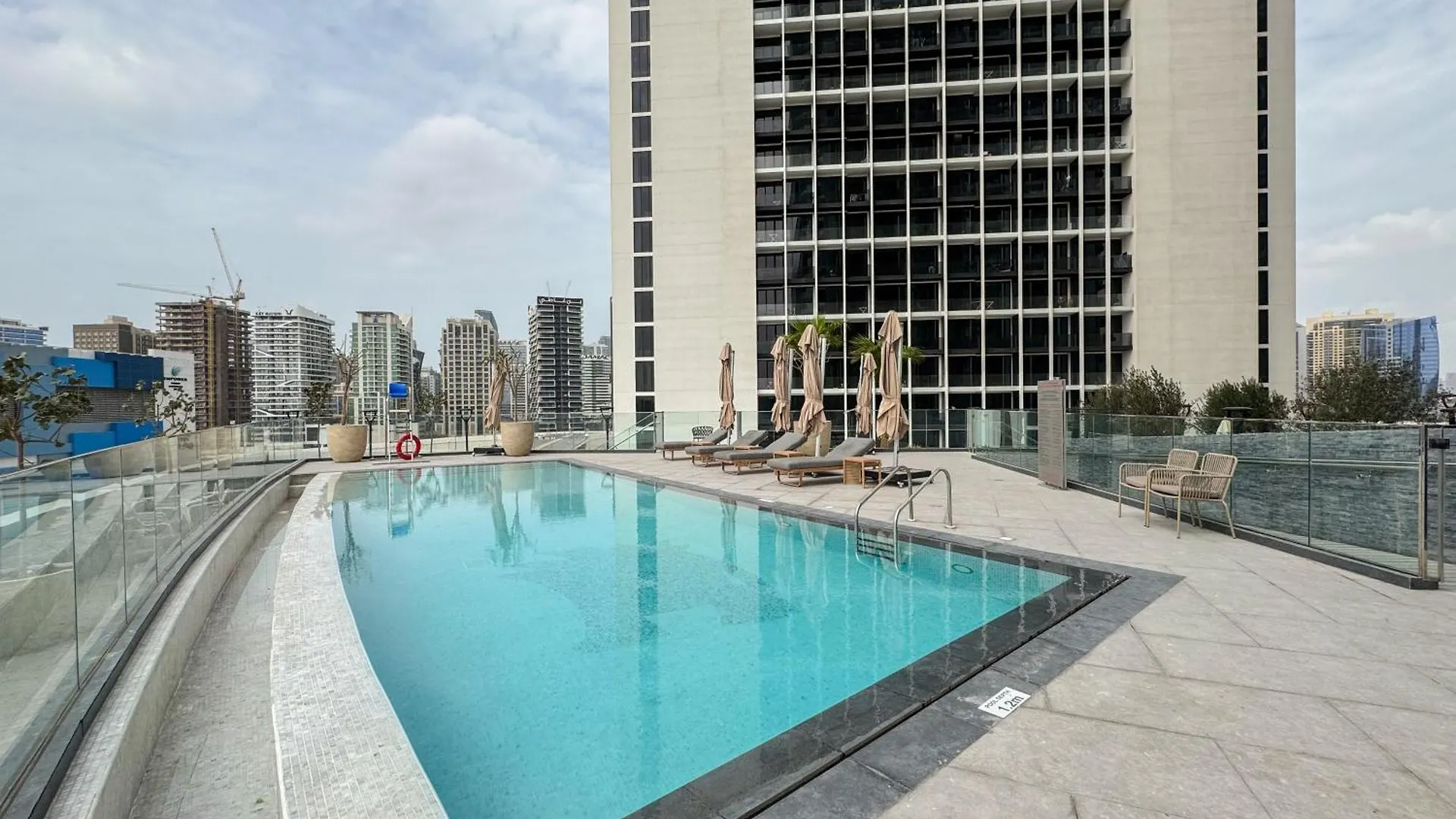 Stylish 2Brurban Retreat 10 Min To Burj Khalifa Apartment Dubai United Arab Emirates