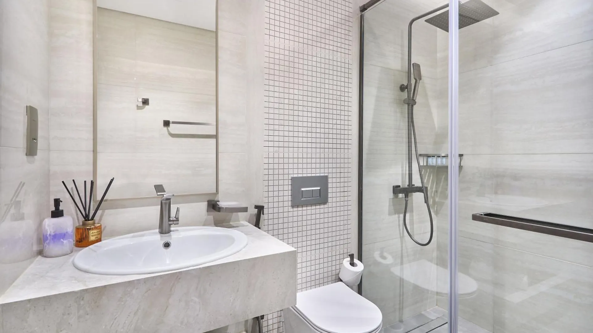 Stylish 2Brurban Retreat 10 Min To Burj Khalifa Apartment Dubai United Arab Emirates