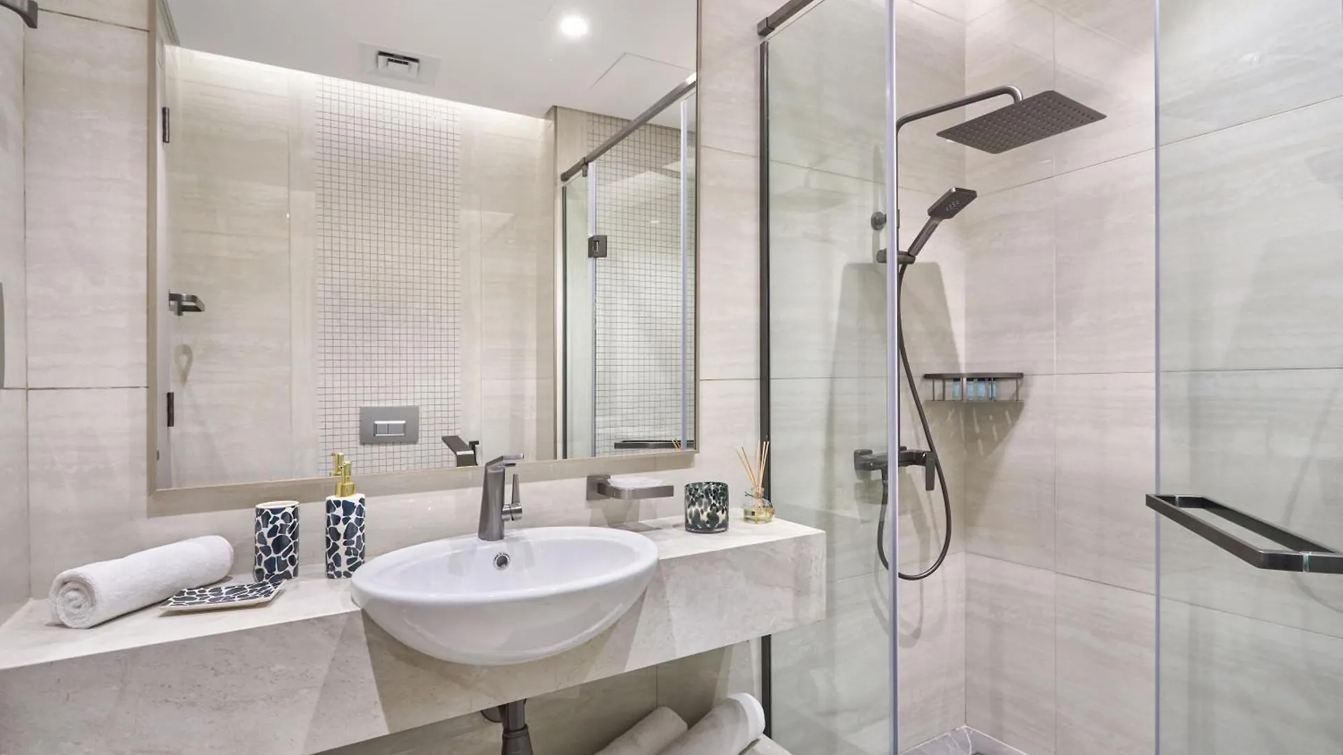 Stylish 2Brurban Retreat 10 Min To Burj Khalifa Apartment Dubai